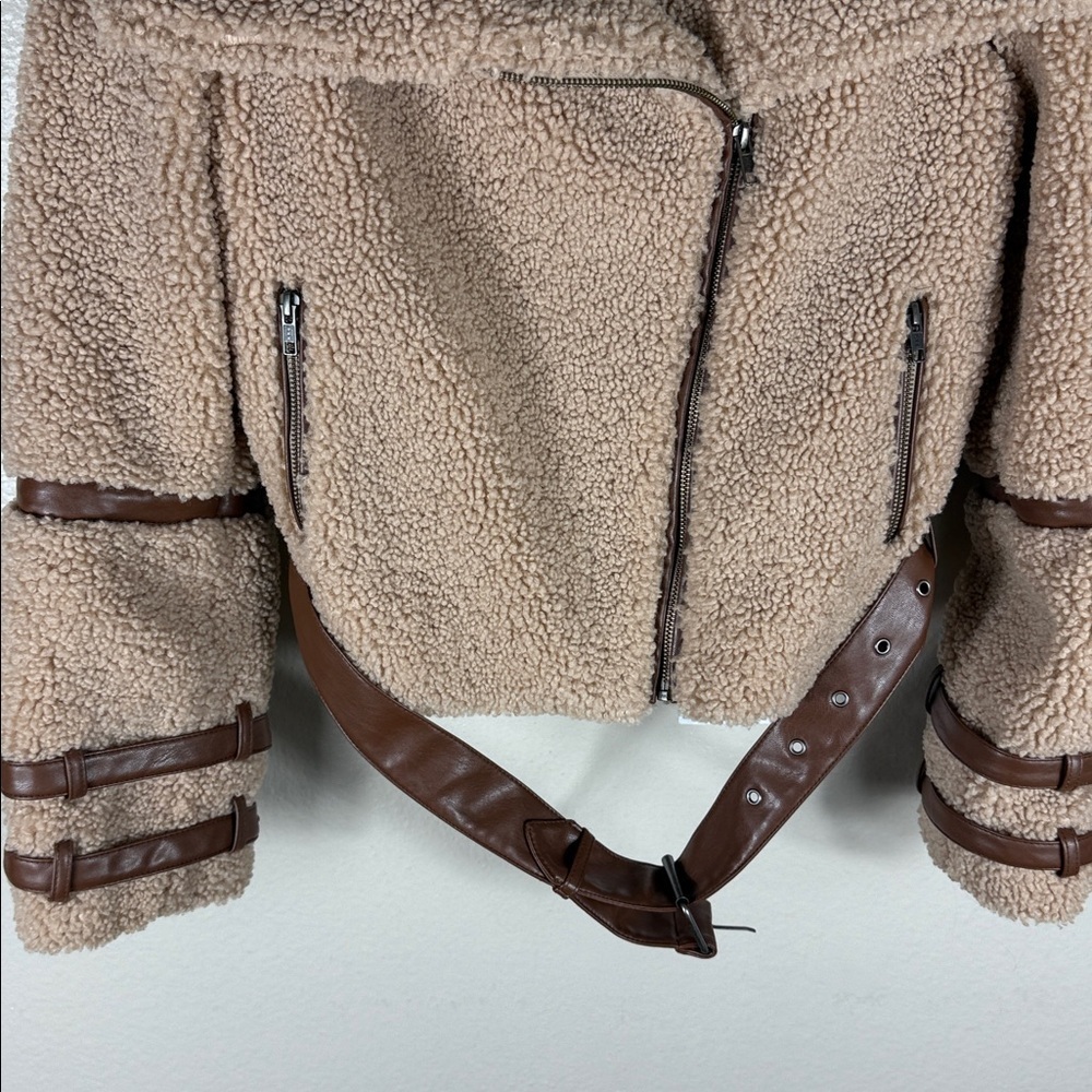 Tularosa Bailey Long Sleeve Full Zip Faux Fur Moto Jacket Beige - Picture 5 of 7
